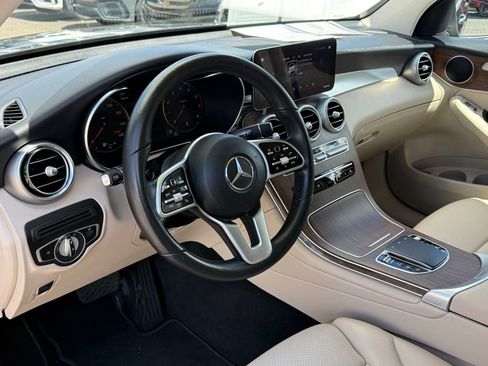 Used 2022 Mercedes-Benz GLC 300 4MATIC w/ Premium Package Lite image 20