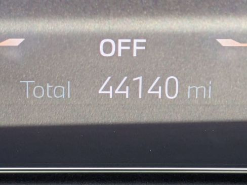 Used 2023 BMW 330e w/ Driving Assistance Package image 10