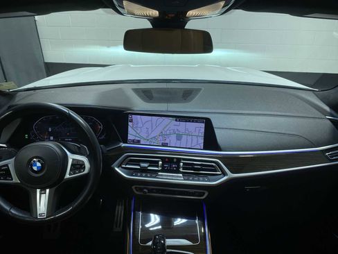 Used 2021 BMW X7 xDrive40i w/ M Sport Package image 10