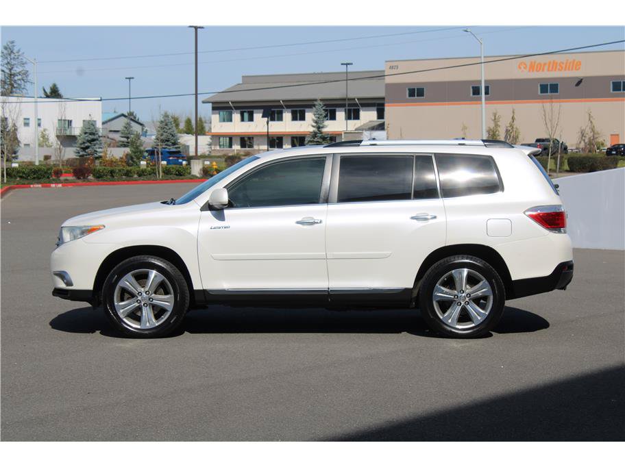 Used 2013 Toyota Highlander Limited AWD/4WD image 2
