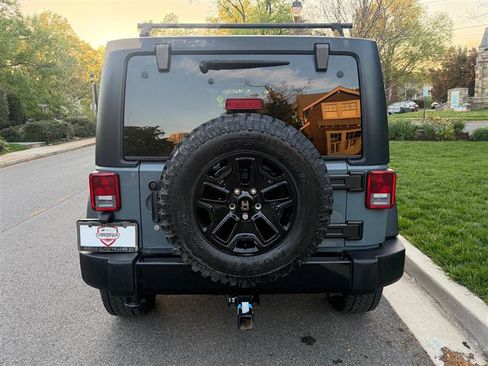 Used 2015 Jeep Wrangler Unlimited Sport AWD/4WD image 11