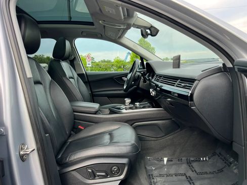 Used 2019 Audi Q7 3.0T Premium Plus AWD/4WD image 16