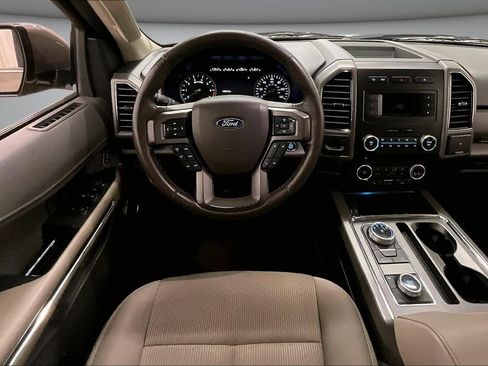 Used 2018 Ford Expedition Max XLT w/ Cargo Package AWD/4WD image 8