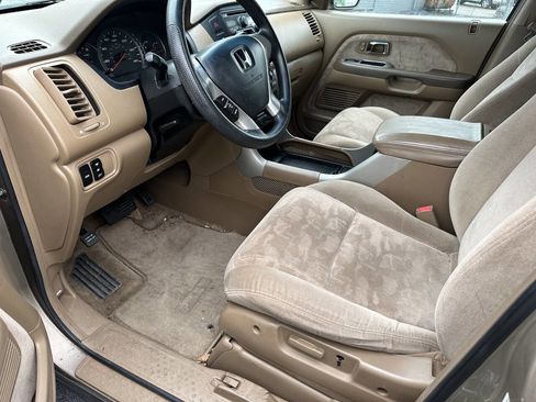 Used 2004 Honda Pilot EX image 15
