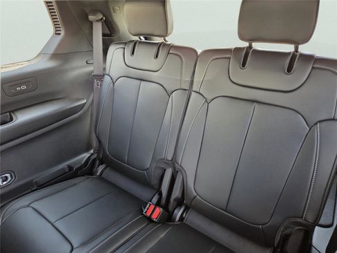 New 2026 Jeep Grand Cherokee L Limited image 24