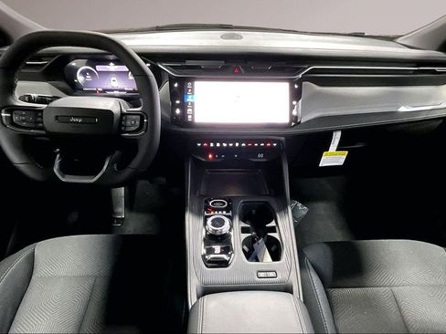 New 2026 Jeep Cherokee Laredo image 6