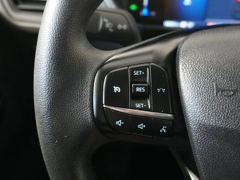 Certified 2025 Ford Escape Active AWD/4WD image 13