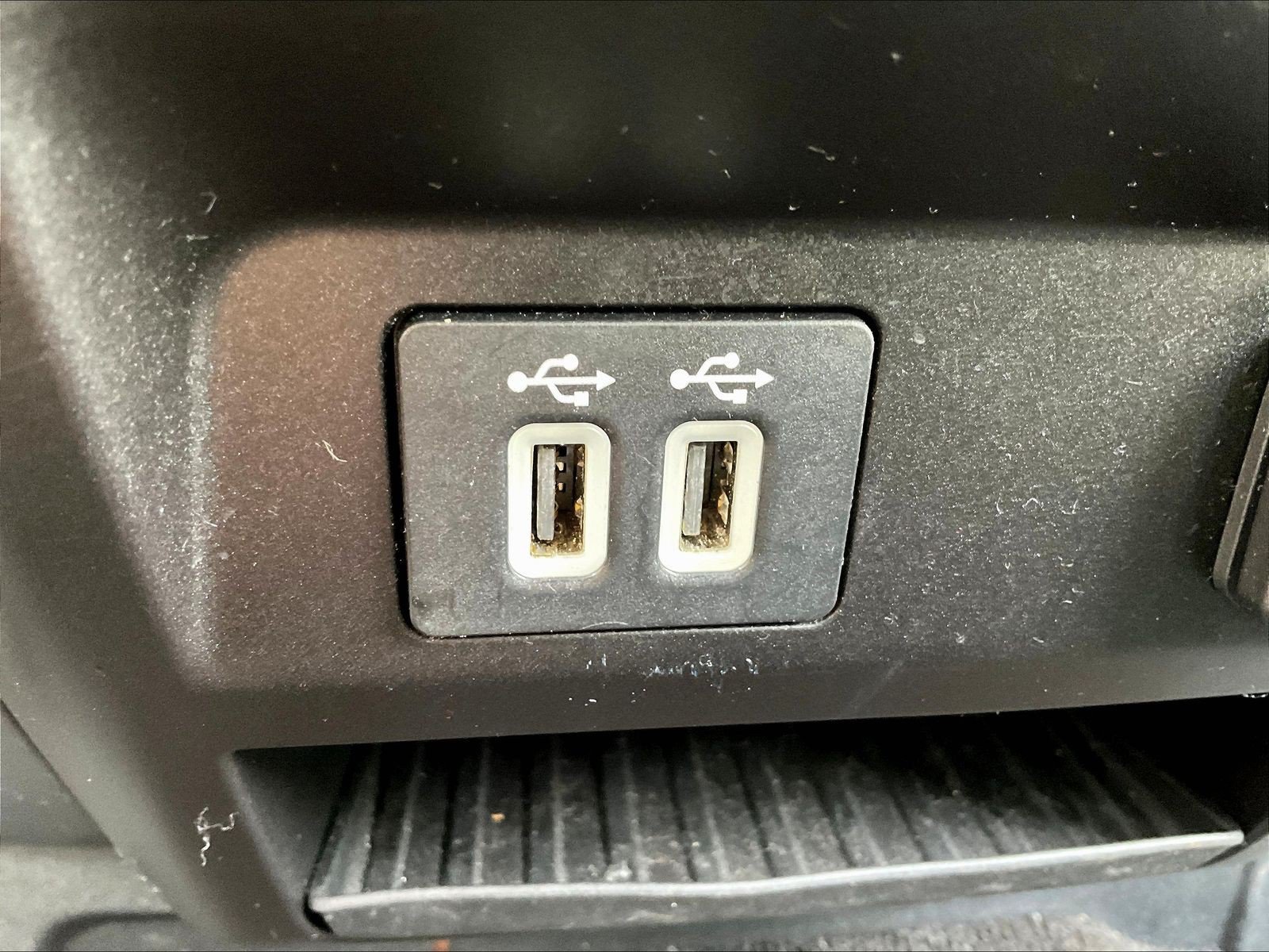 Used 2019 Ford F150 XLT w/ Equipment Group 302A Luxury AWD/4WD image 17