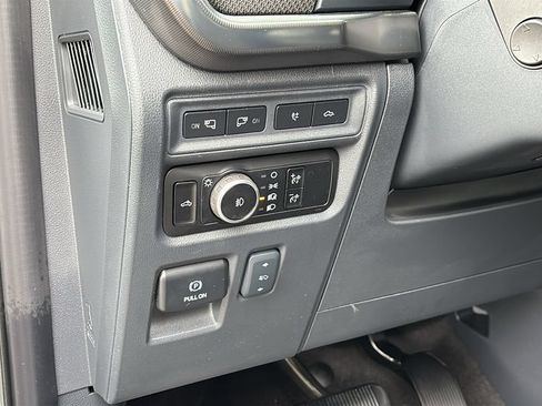 Used 2024 Ford F150 Raptor AWD/4WD image 12