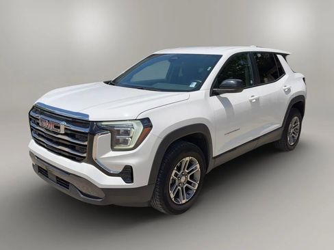 Used 2025 GMC Terrain Elevation AWD/4WD image 2