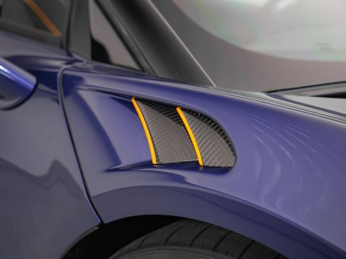 Used 2025 McLaren Artura Spider RWD image 18