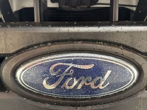 Used 2011 Ford E-350 and Econoline 350 XL w/ PWR Windows & Locks Group image 40