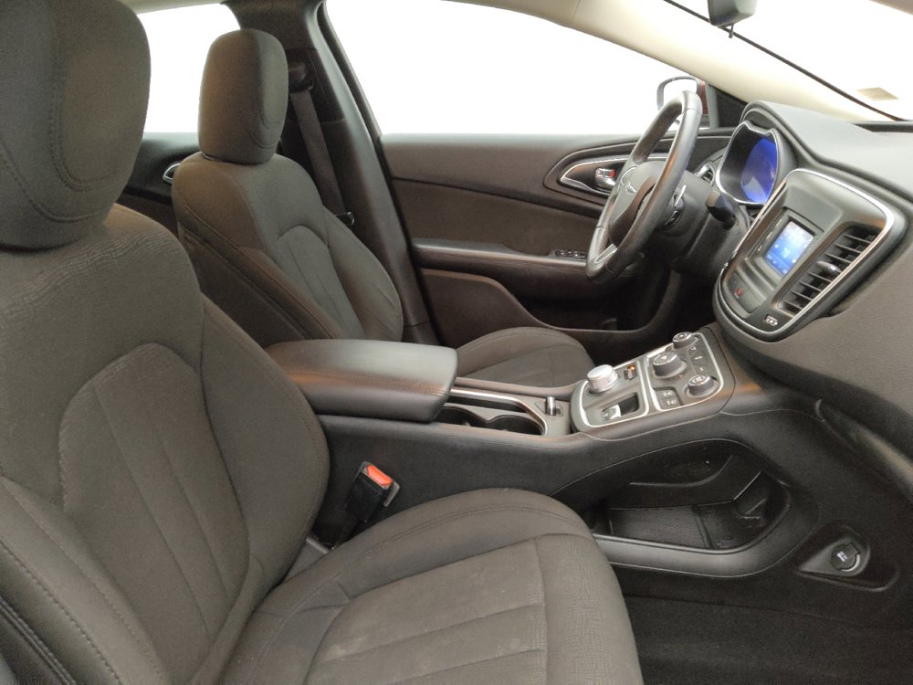 Used 2016 Chrysler 200 Limited FWD image 21