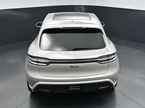 Used 2025 Porsche Macan AWD/4WD image 17