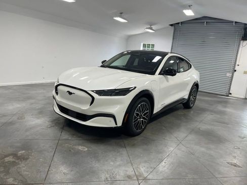 Used 2024 Ford Mustang Mach-E Premium image 4