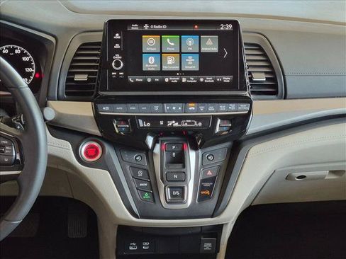 Certified 2025 Honda Odyssey EX-L image 13