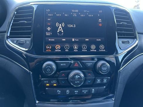 Used 2020 Jeep Grand Cherokee Limited w/ Trailer Tow Group IV image 10