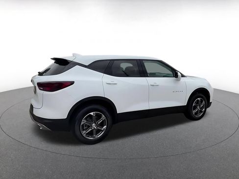 Used 2026 Chevrolet Blazer LT FWD image 15