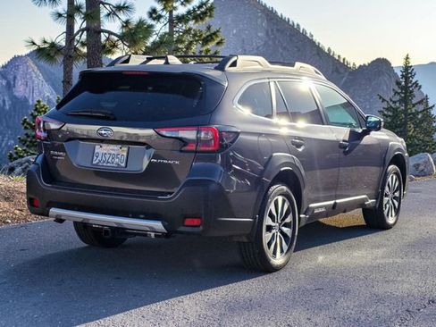 Used 2024 Subaru Outback Limited AWD/4WD image 7