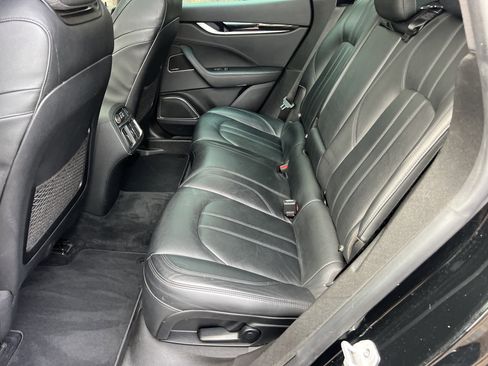 Used 2018 Maserati Levante GranSport image 20