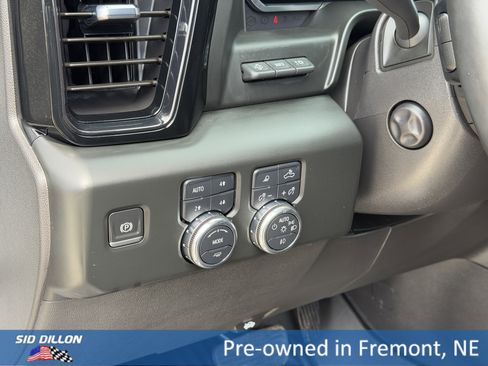 Used 2025 GMC Sierra 1500 AT4X image 15