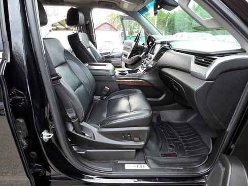 Used 2019 Chevrolet Suburban LT image 46