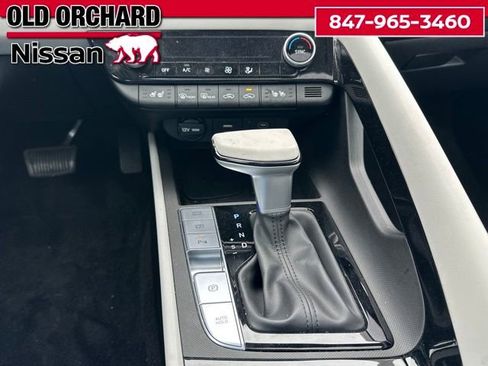 Used 2024 Hyundai Elantra Limited FWD image 21
