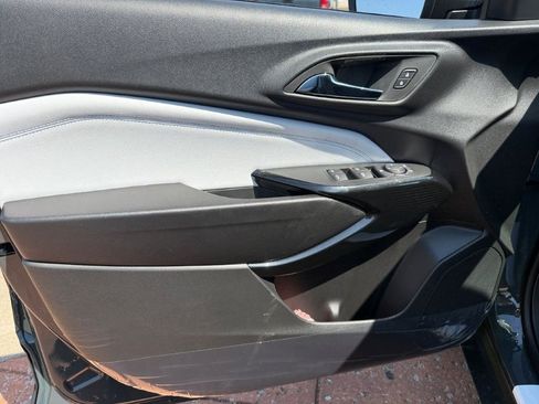 New 2026 Chevrolet Trax LT FWD image 9