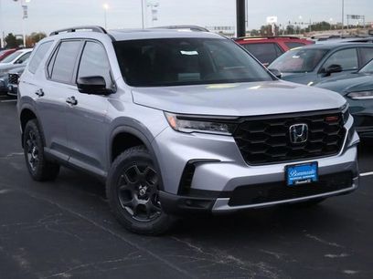 New 2025 Honda Pilot TrailSport