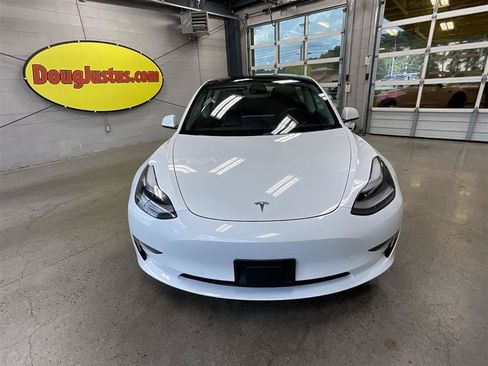 Used 2021 Tesla Model 3 Standard Range Plus RWD image 8