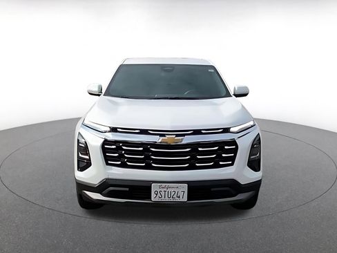 Used 2025 Chevrolet Equinox LT image 4