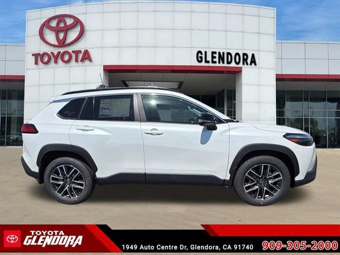New 2026 Toyota Corolla Cross XLE w/ Convenience Package FWD image 12