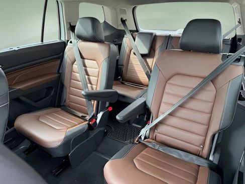 Used 2023 Volkswagen Atlas SEL Premium image 19