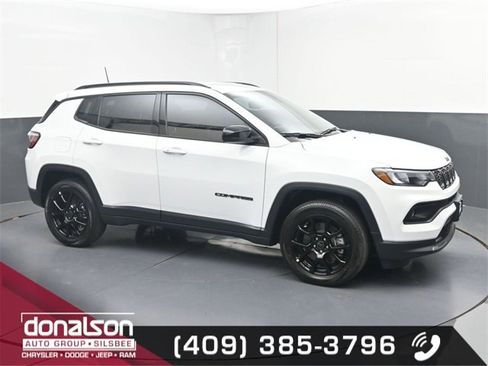 New 2026 Jeep Compass Latitude image 1