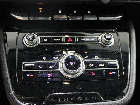 Used 2022 Lincoln Corsair FWD image 30
