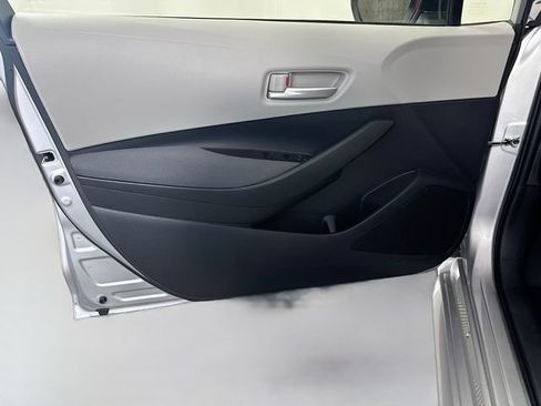 Certified 2021 Toyota Corolla LE FWD image 12
