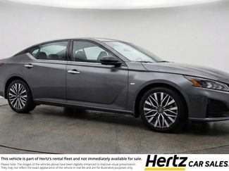 Used 2025 Nissan Altima 2.5 SV video 1