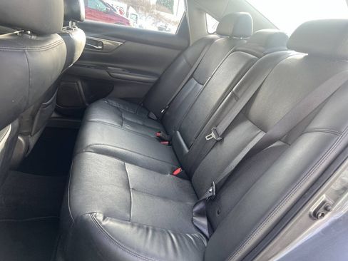 Used 2014 Nissan Altima 3.5 SL w/ Technology Package FWD image 11