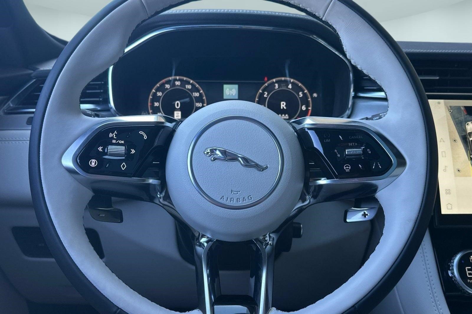 New 2026 Jaguar F-PACE R-Dynamic S AWD/4WD image 9