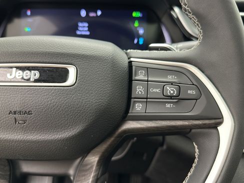 Used 2023 Jeep Grand Cherokee 4WD 4xe image 19