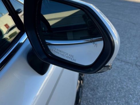 Used 2021 Toyota Camry XSE image 10