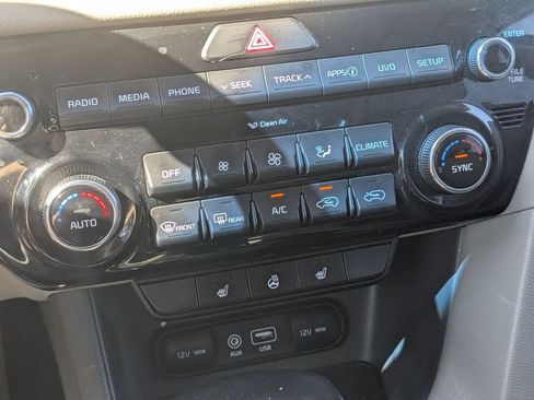 Used 2019 Kia Sportage EX w/ EX Premium Package FWD image 22