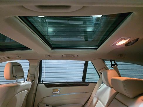 Used 2016 Mercedes-Benz E 350 4MATIC Wagon image 24