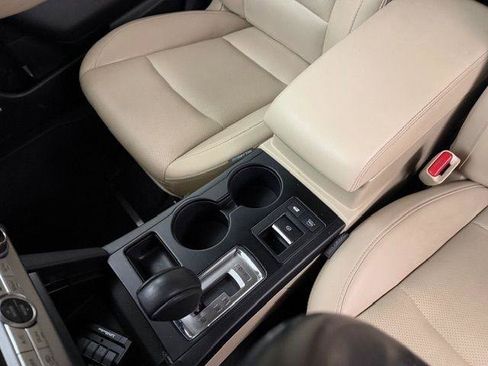 Used 2016 Subaru Outback 2.5i Limited image 6