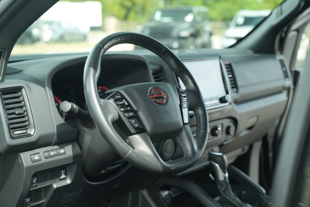 Used 2022 Nissan Frontier Pro-X w/ Pro-X Premium Package RWD image 26