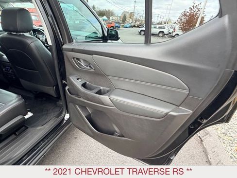 Used 2021 Chevrolet Traverse RS w/ LPO, Floor Liner Package image 10