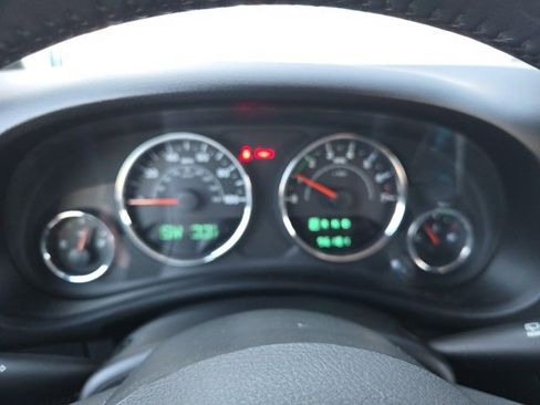 Used 2013 Jeep Wrangler Unlimited Sport w/ Connectivity Group image 8