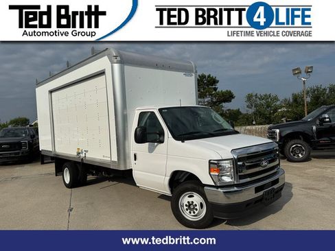 New 2026 Ford E-450 and Econoline 450 Super Duty w/ Power Equipment Group image 1