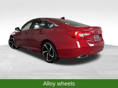 Used 2018 Honda Accord Sport image 5