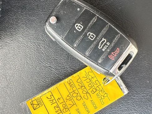 Used 2017 Kia Optima LX FWD image 34
